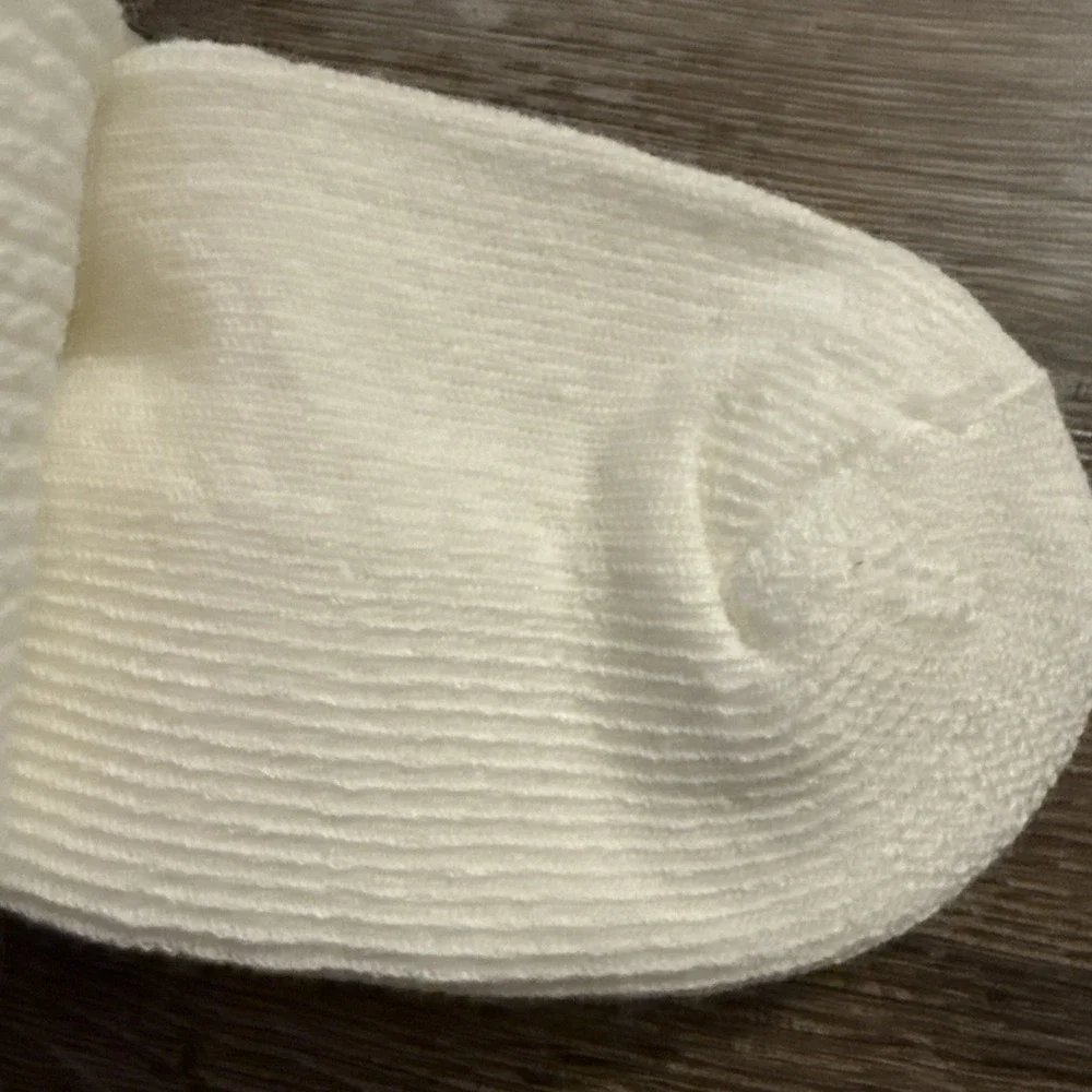 DIABETIC CREW SOCKS SIZE 10-13 WHITE J800L - NEW